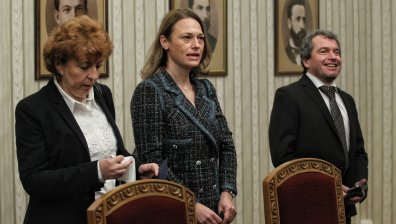 Компромиси и приоритетни политики - какво си казаха ИТН, ДБ и "Възраждане" с Радев