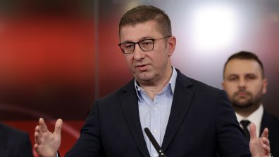 Християн Мицкоски: Няма да впишем българите безусловно в Конституцията