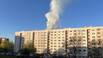 Жилищен блок в Перник пламна за втори път