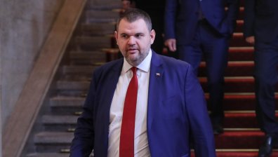 Пеевски към Асен Василев: Трябва да имаме Протонен център за лечение на онкоболни