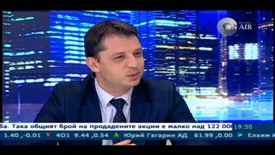 Добрев: Няма печеливши от правенето на социална политика при цената на тока