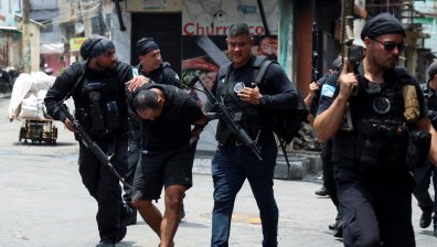 Смърт и разруха в Рио де Жанейро: Жертвите вече са 132