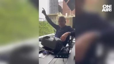 Защо бащата на Джокович изгледа финала в Мелбърн от хотелска стая?