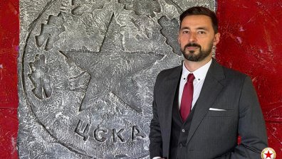 ЦСКА представи нов директор и прати двама играчи в "Литекс"
