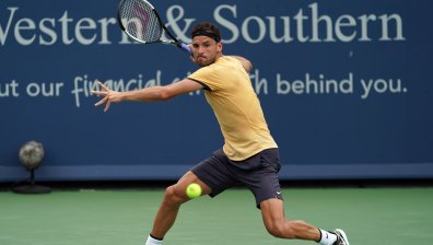 Гришо е в третия кръг на US Open, след като противникът му се отказа