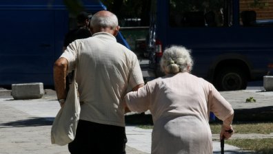 Евростат: Една трета от населението в България е в риск