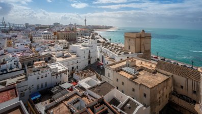 Твоето пътуване до Тунис започва тук - Резервирай още днес!