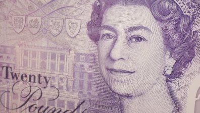 Срив на британския паунд след изборите