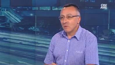 Промяната в графика за учебното време няма да е голяма, увери Диян Стаматов