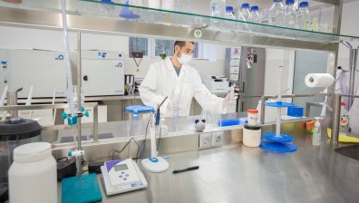 29 починали, 560 новозаразени и общо 37 636 ваксинирани
