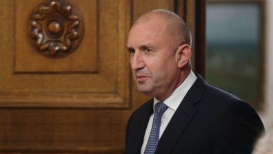 Радев за Мицкоски: В РСМ се страхуват да признаят думите "българин" и "българско"