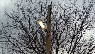HelpBook: Улична лампа свети през деня, а вечер е изгасена