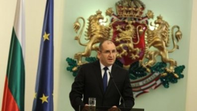 Румен Радев през Facebook: Корупцията и клиентелизмът ни обричат!