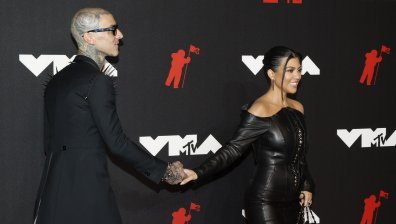 Кортни Кардашиян роди първото си дете от Травис Баркър - ето как го кръстиха