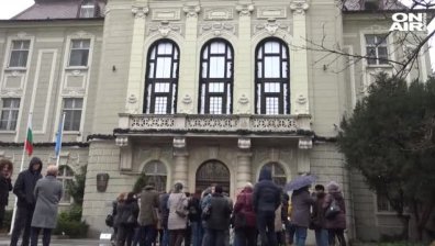 Пловдивски медици излязоха на протест - искат повишение на заплатите