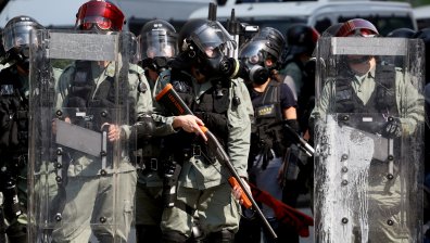 Сблъсъци между полиция и протестиращи в Хонконг