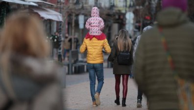 Бащите ще имат право на 2 месеца платен отпуск