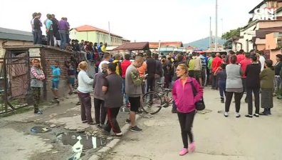 Мъж застреля жена и две деца в Самоков, след което се самоуби