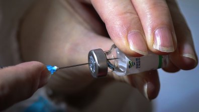 Учени: 70% ефективност на ваксината не означава 30% заболели