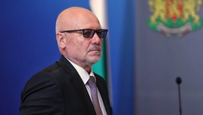 Тагарев за визитата на Зеленски: Историческо посещение, ще изпратим военна помощ