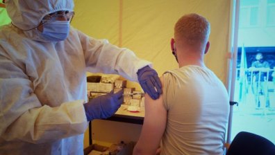 Иминузационните центрове в "Пирогов" ще работят до полунощ