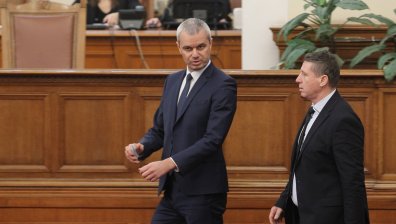 От "Възраждане" поискаха лично обяснение от Херо Мустафа