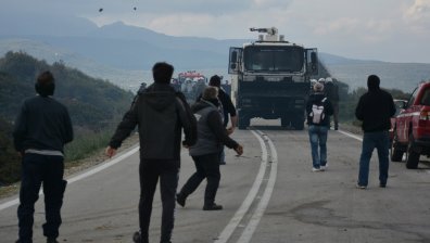 Голям пожар в лагер за мигранти на остров Лесбос, дете загина
