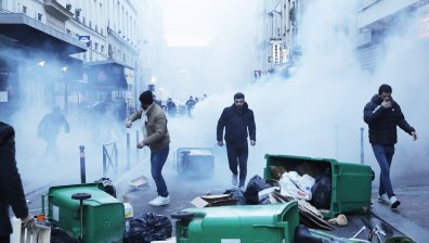 Французинът, убил трима в Париж, е приет в психиатрично отделение