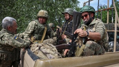 Великобритания и Украйна стиснаха ръце за $3 млрд. военна помощ