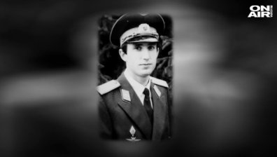Момчето Румен Радев: С поглед в небето от ученическите години