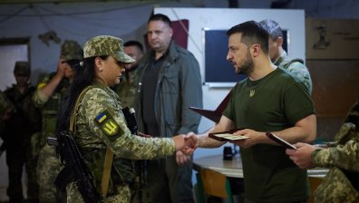 Жените не са това, което бяха: Как украинки се сражават и хранят войниците в Николаев