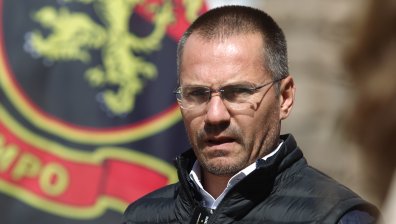 Джамбазки настоява за незабавно прекратяване на преговорите за членство на Скопие