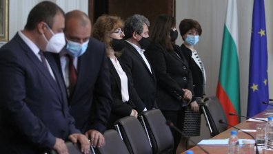 Проблем пред Радев: ЦИК остана без номинация за председател