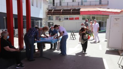 Продължава ваксинацията по "зелените коридори" в "Александровска", "Пирогов&ldquo; и ВМА