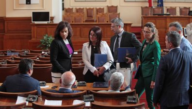 Провал на работата на парламента заради липсата на кворум