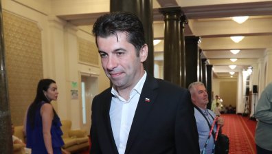 Петков: Борисов и Пеевски се хвалят всеки ден с наши успехи
