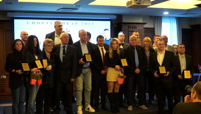 Раздадоха наградите "Спортен Икар" в отсъствието на Насар