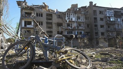 Русия твърди, че е поразила военен команден пост в Покровск, а Украйна - цивилни сгради