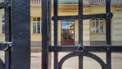 Синдикат "Образование" иска оставката на шефа на МВР, директори и учители са заплашвани