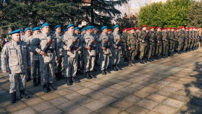Армията ни следи с повишена бдителност войната в Украйна