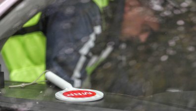 Без книжка, дрогиран и пиян зад волана: Задържаха 33-годишен мъж край Варна