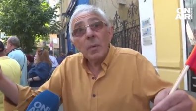 Десетки протестират в София срещу агресията в Нагорни Карабах: Умират млади хора