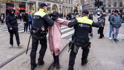 Побоища и ранени израелци след  "Аякс" - "Макаби": Причакваха ни на всеки ъгъл