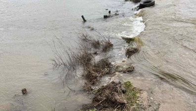 Река Черни Лом е преляла в село Априлово и има готовност за евакуация