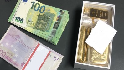 Задържаха златни кюлчета и недекларирани 20 000 евро на "Калотина"