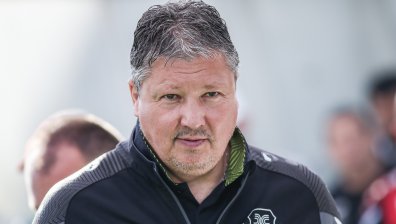 ЦСКА и Любо Пенев се разминаха, "Лудогорец" изпреварва "Левски" за Генчев?