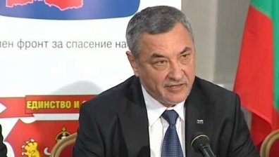 Изявленията на Юнкер са неадекватни, убеден е Валери Симеонов