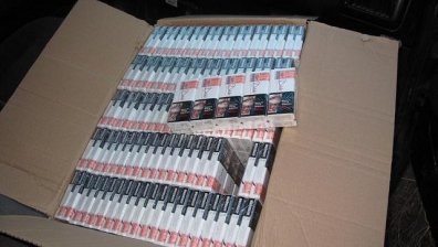Граничари откриха над 100 000 къса контрабандни цигари