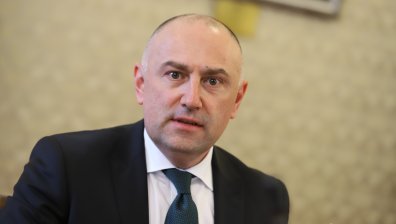 Заплахата няма да го откаже: Каримански остава кандидат за шеф на БНБ