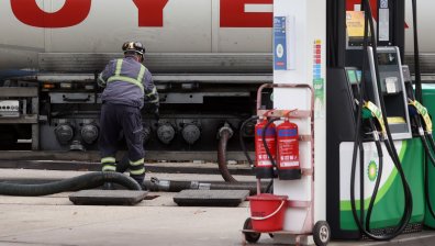 Байдън обмисля варианти относно цените на петрола